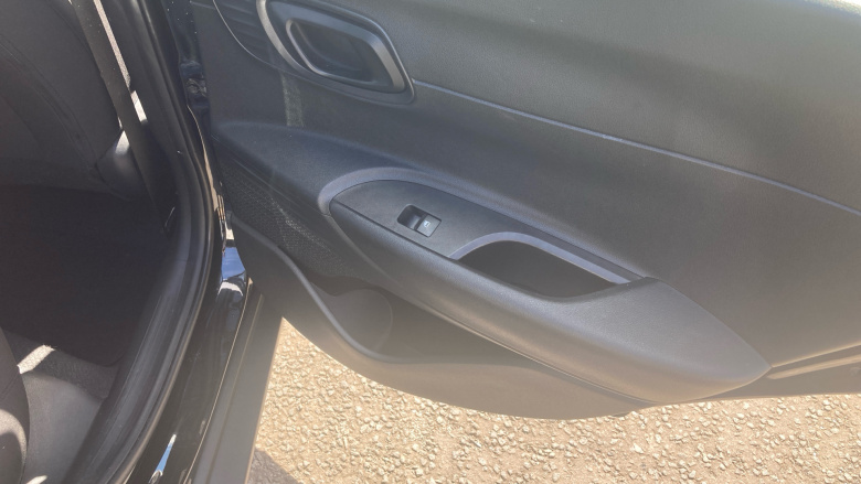 Hyundai BAYON 1.0 TGDi 48V MHEV SE Connect 5dr Petrol Hatchback